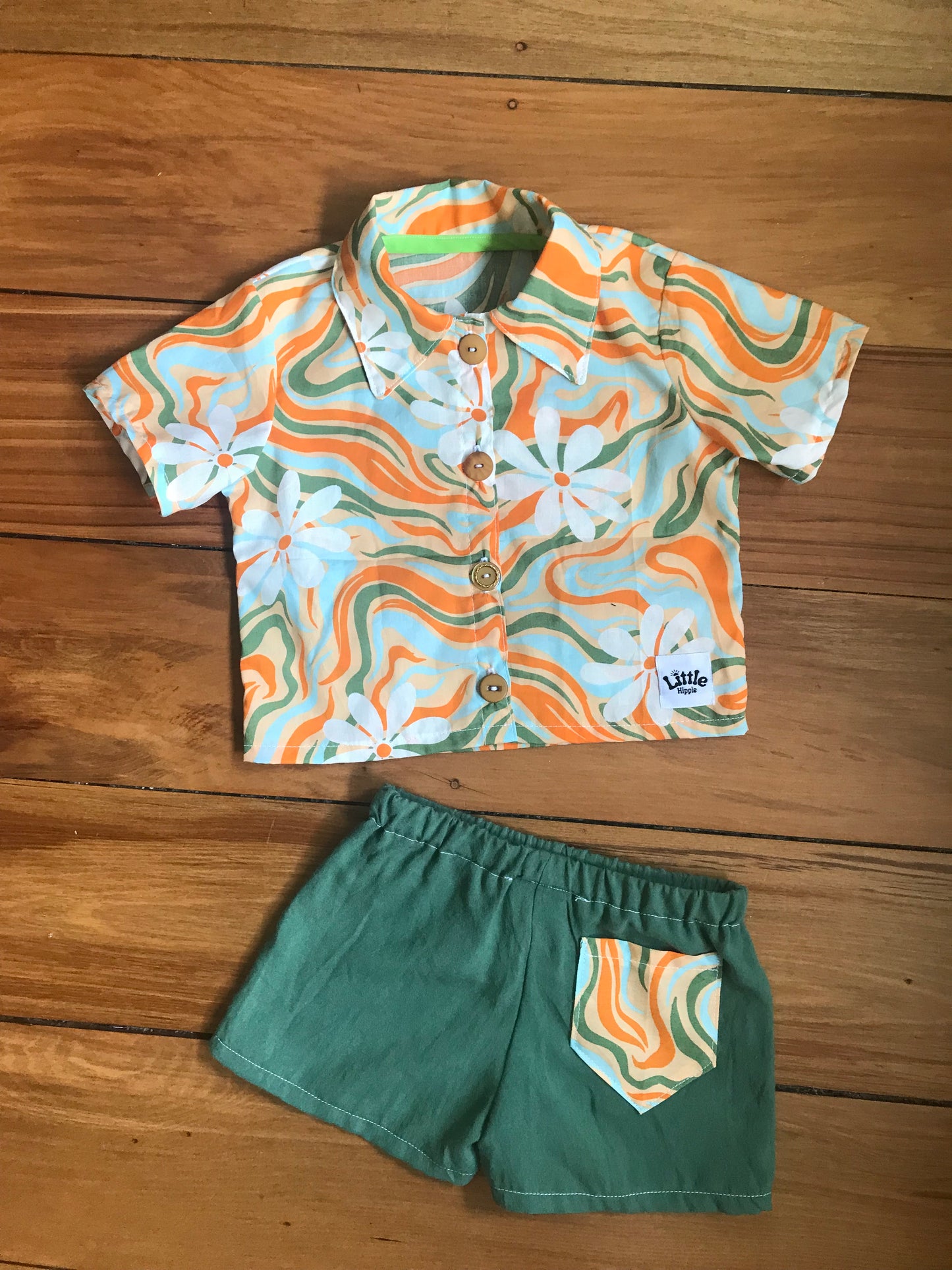 Groovy Threads Set Size 6-12 months